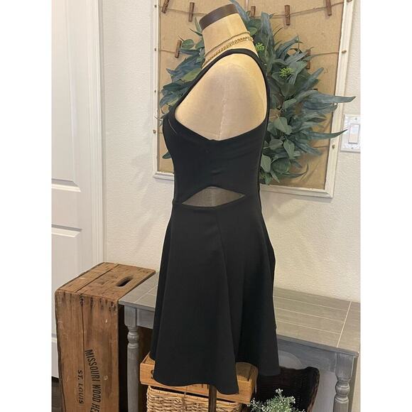 B. DARLIN Black A Line Dress Cocktail Junior size  3/4 S - Picture 4 of 9